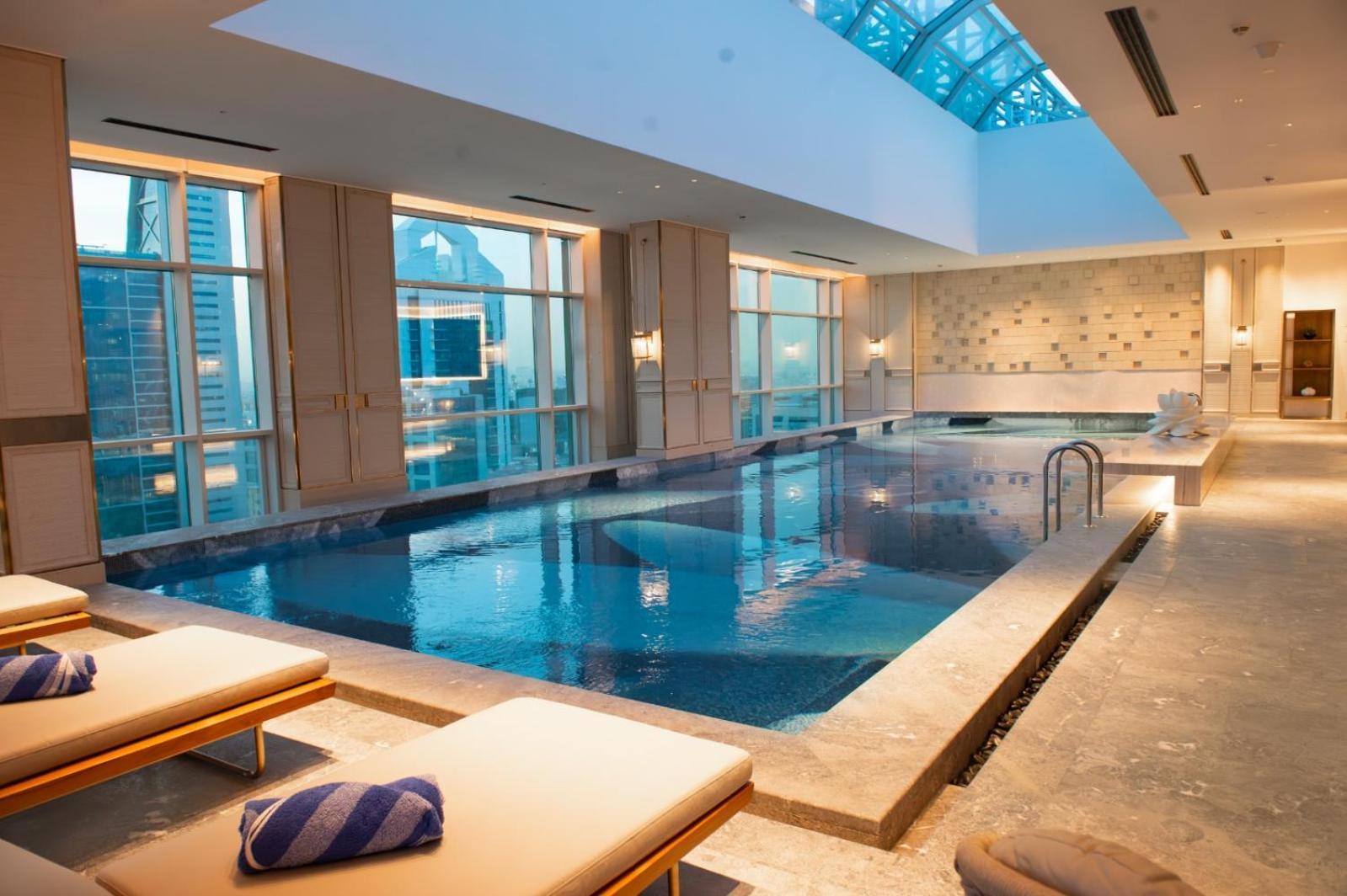 Narcissus The Royal Hotel Riyad Dış mekan fotoğraf The pool at the spa